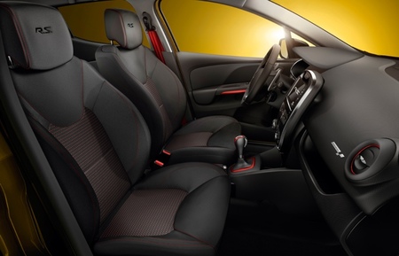 Renault Clio R.S. 200 EDC interior