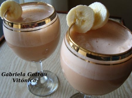 Bavaroise de plátano y melocotón. Receta saludable