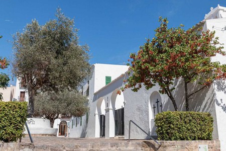 Viajes Escapadas Turismo Espana Ibiza Eclipse Solar 2026 Playa Buena Comida Costa Bonita Tranquila Vacaciones Agosto