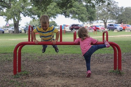 Si tu hijo realiza ejercicio físico obtendrá beneficios para su salud y desarrollo