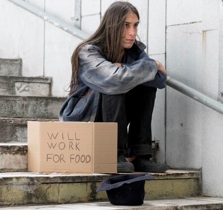 Hombre Sin Hogar Pidiendo Ayuda