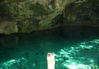Bucear en un cenote en México