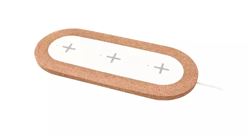 NORDMÄRKE トリプルワイヤレス充電ベース