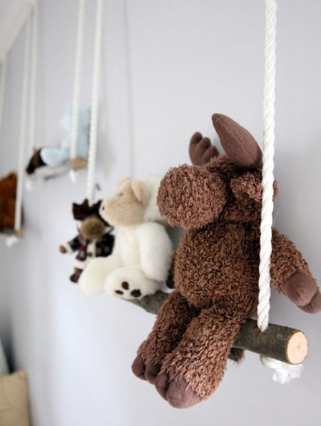 Una buena idea: columpios para los peluches