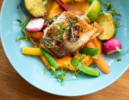 Llevar una dieta paleo podría reducir factores de riesgo cardiovascular, según un reciente estudio