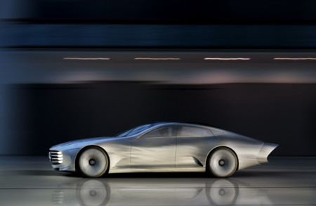 Mercedes-Benz Concept IAA, el auto que cambia de forma para que ahorres combustible