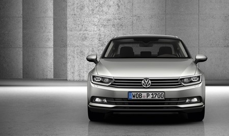 volkswagen-passat-2015-frontal-1.jpg