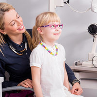 "Mi hijo no quiere ponerse las gafas": 11 consejos que le ayudarán a acostumbrarse a ellas