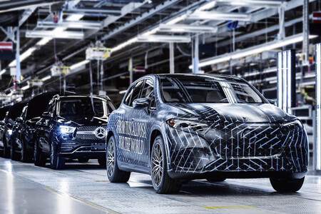 Mercedes-Benz EQS SUV fábrica