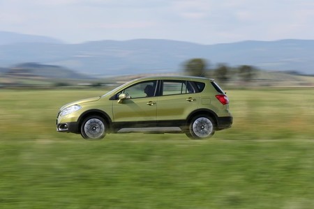 Suzuki SX4 S-Cross 2013, lateral