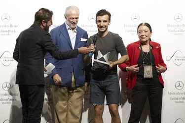 Si te gusta la moda apunta el nombre de Xavi Reyes, ganador de la VI edición de MBFTalent