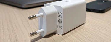 Un solo cable para todos: la ley del cargador único llega este mes a los portátiles, pero tiene un 