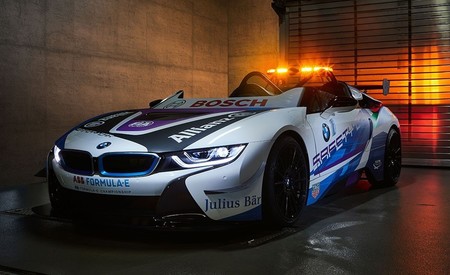BMW i8 Roadster, saluda al nuevo Safety Car de la Fórmula E