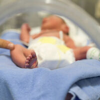 Muere una bebé prematura y otra sufre secuelas al darles por error un anestésico en lugar de suero alimenticio 