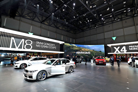 Menos salones del automóvil, más ferias de tecnología: así de techie quiere ser BMW