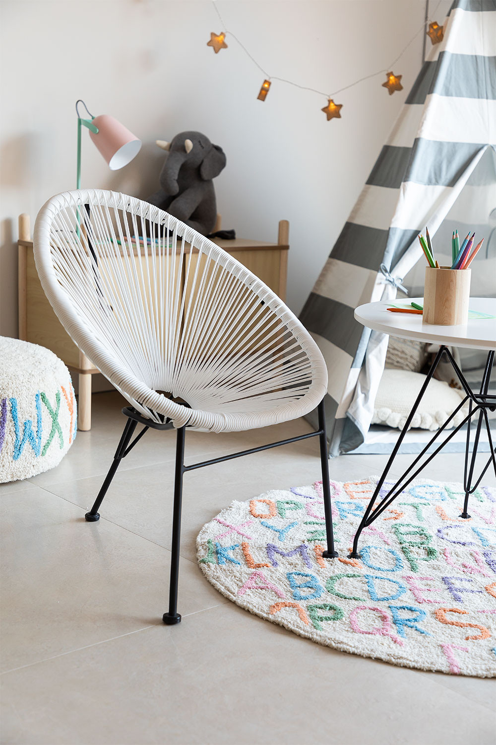 Alfombra de algodón con letras de colores