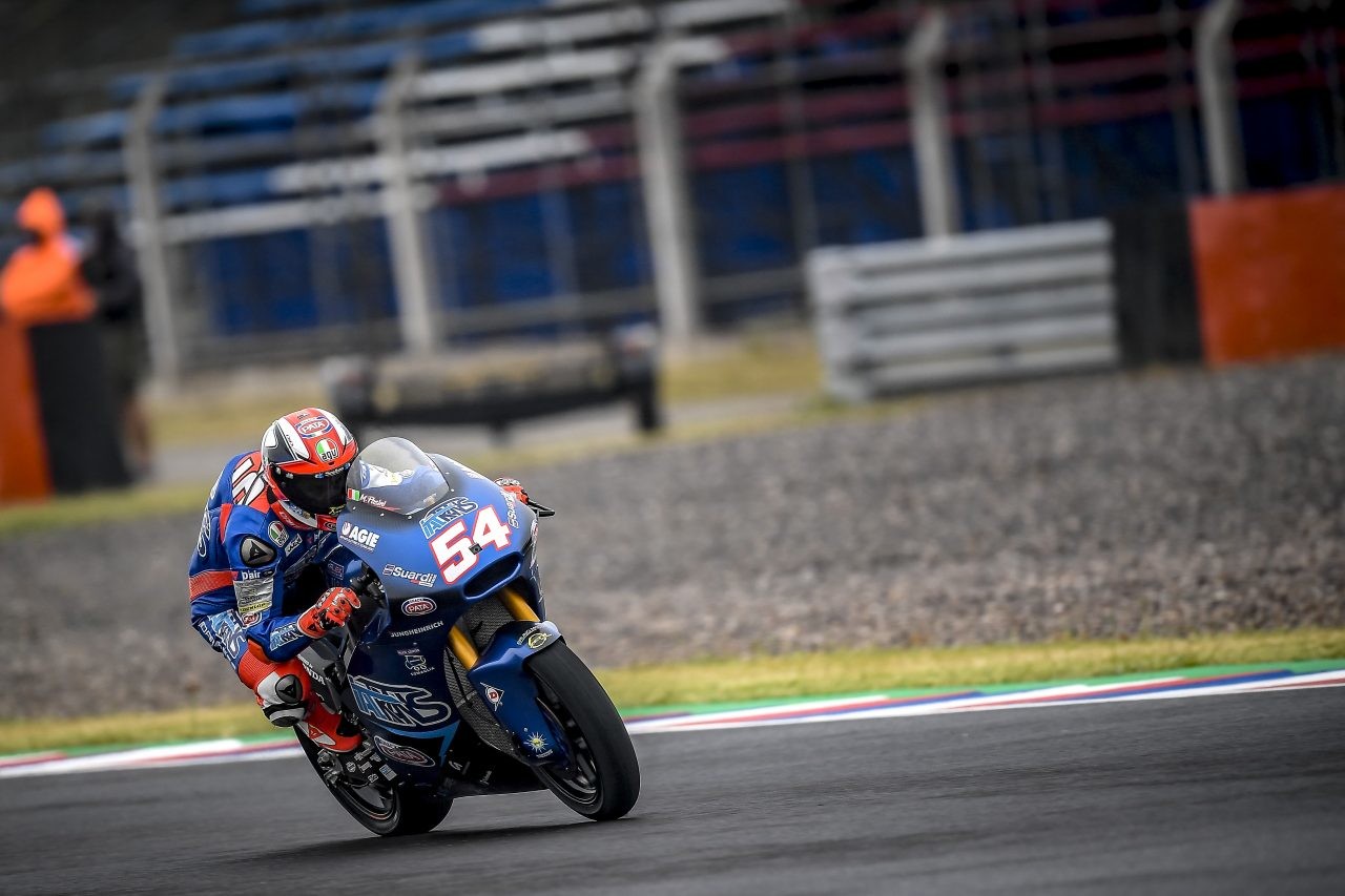 Mattia Pasini se impone a Xavi Vierge y Miguel Oliveira sobre el complicado asfalto de Termas de Río Hondo