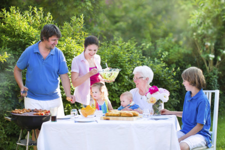 Que la alimentación sana no se descontrole en verano: nueve claves para prevenir la obesidad infantil