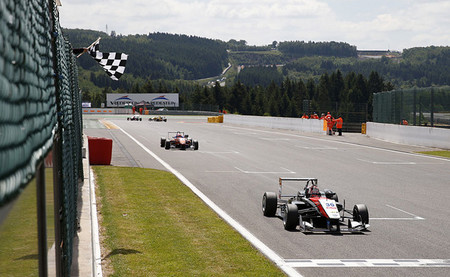 Max Verstappen, tres de tres en Spa-Francorchamps en el europeo de Fórmula 3