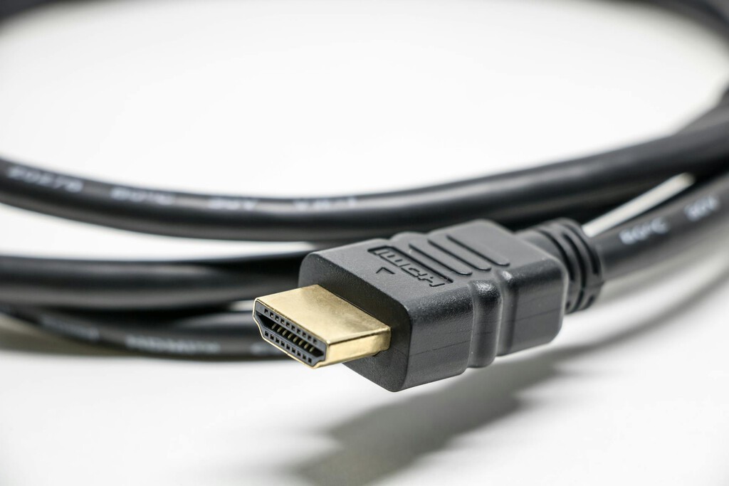 Llevo años usando cables HDMI y hay algo que ya no busco al comprar uno: ahorro un dineral y no noto diferencias