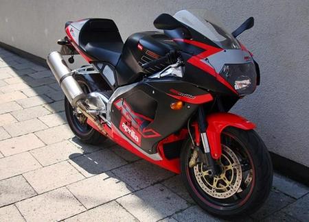 Aprilia Rsv