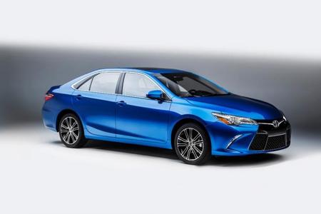 Toyota Camry Edición Especial (1)
