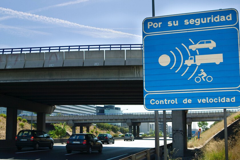 ¡Sonríe, estás siendo grabado! España ya tiene más de 1.300 radares que ...