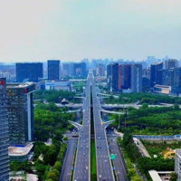 Con 150 km es el eje urbano más largo del mundo y está, para sorpresa de nadie, en China: que conecte ciudades es lo de menos