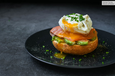Huevos Benedict con salmón: la receta del brunch hipster por excelencia