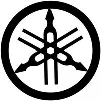 Una Yamaha dándolo todo por la autopista