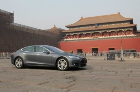 Tesla Model S China Palacio