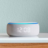 Precio mínimo en Amazon para el Echo Dot con reloj: ahora lo tienes por sólo 34,99 euros, la mitad de lo que cuesta normalmente