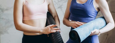 Sin ir al gimnasio y sin comprar nada, este ejercicio lo puedes hacer en casa y te ayudará a mejorar la postura 