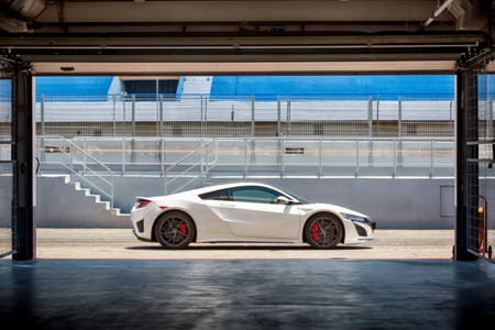 Estas son las 14 características principales del Honda NSX 2017... y 83 fotos