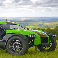 Ariel quiere saber si te lo pasarías bien con su último juguete: un buggy eléctrico con un peso pluma y 281 CV para disfrutar del campo a toda velocidad