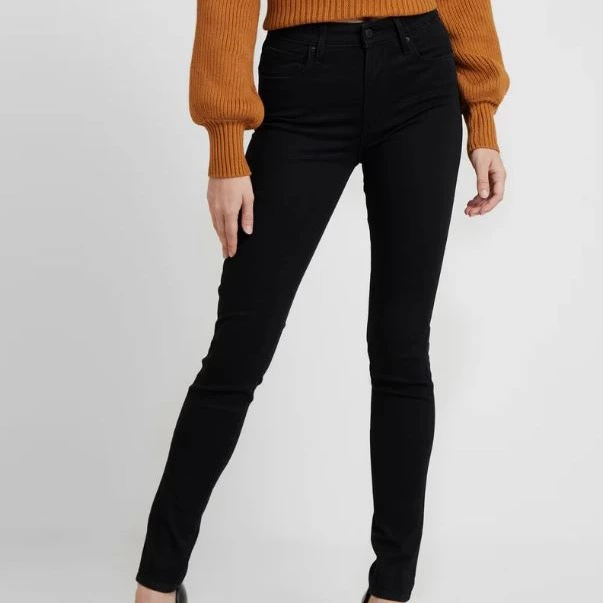 Levi's 721 HIGH RISE SKINNY - Vaqueros pitillo - denim negro
