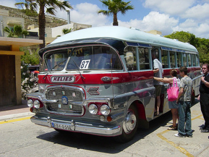 Consejos para sobrevivir a un viaje en autobús