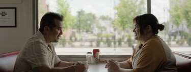 'Un like de Bob Trevino' me ha hecho llorar como pocas cosas este año arreglando a unos personajes rotos, pero alejándose de la pornografía emocional 