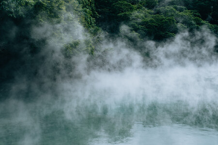 Vapor em cima de rio. Crédito: banco de imagens