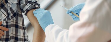 ¿Puedo vacunarme frente a la COVID si estoy siguiendo un tratamiento de fertilidad o tengo previsto iniciarlo? 