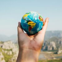 La inteligencia artificial como compañera de viaje: 7 de cada 10 colombianos ya utilizan esta tecnología  y esto incluye ahorrar dinero  