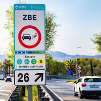 No solo multas: los peajes urbanos llegarán a las ZBE el año que viene. Esto es lo que sabemos hasta ahora 