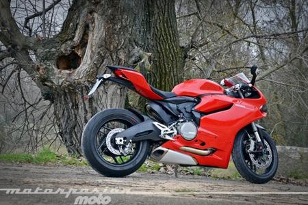 Ducati_899_panigale
