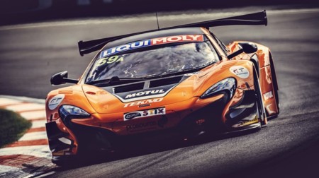 McLaren vuelve a probar el sabor de la victoria... en las 12 Horas de Bathurst