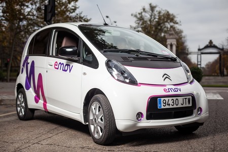 emov demuestra su utilidad en Madrid: ha recibido 50.000 altas en menos de un mes