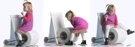 Silla con papel para dibujar