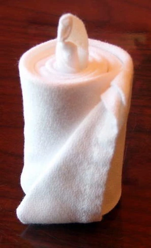 Para una mesa de fiesta, dobla tus servilletas en forma de vela