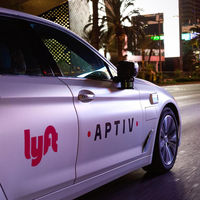 Mientras España se sumerge en la guerra del taxi contra las licencias VTC, Lyft lanza su propio 'bonobús' en EE.UU.