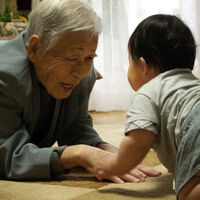 El envejecimiento de la población y un sistema de pensiones deficiente tiene un nuevo símbolo en Japón: se alquilan abuelas