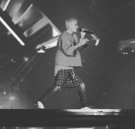 Visto en la red: de la caída de Justin Bieber en Canadá a Shakira, la sandía y sus uñas